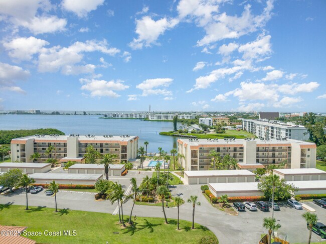 Building Photo - 200 S Banana River Blvd
