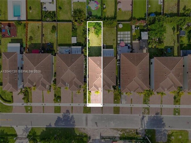 Building Photo - 25540 SW 108th Ave