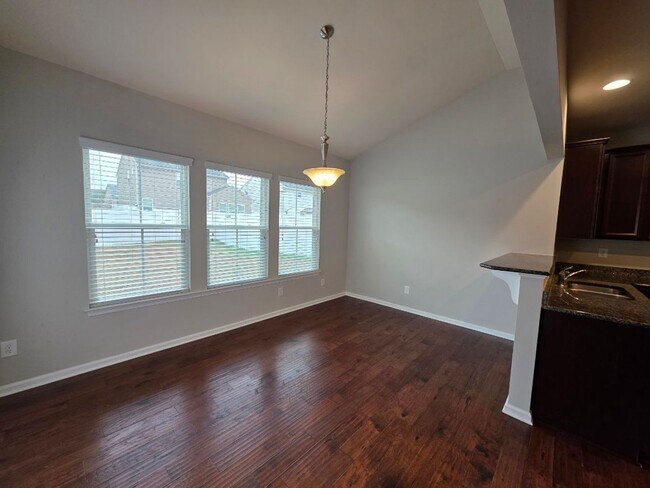 Building Photo - Charming 4 Bed • 2½ Bath Home in The Farm ...