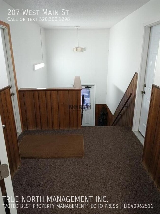 Building Photo - 207 W Main St