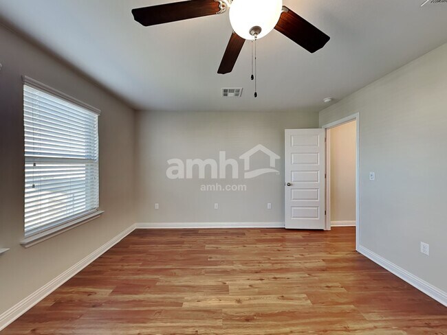 Building Photo - 8100 McKamy Dr