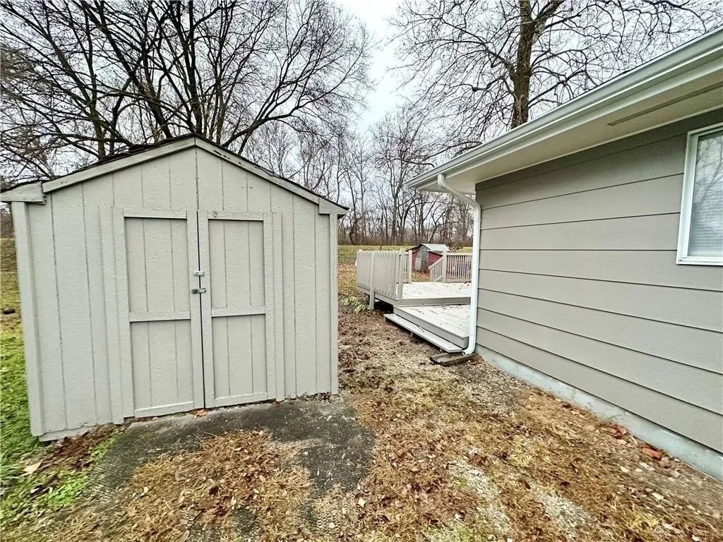 Building Photo - 309 Bridge St