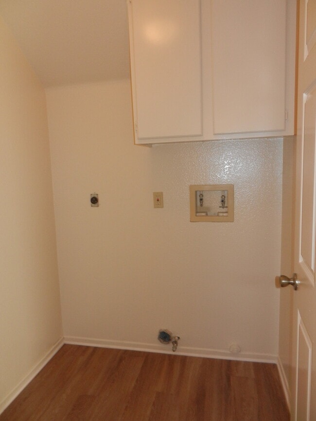 Building Photo - 7470 Mason Heights Ln