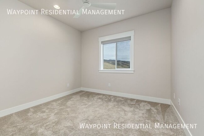 Building Photo - 3570 E Interstellar Ct