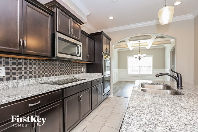 Building Photo - 1412 Kingbird Dr
