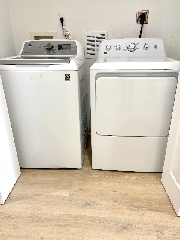 Building Photo - 10280 SW Stephanie Way