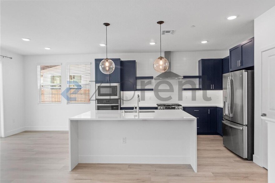 Building Photo - 355 Monastery Dr