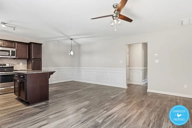 Building Photo - 2654 Middle Br Bnd