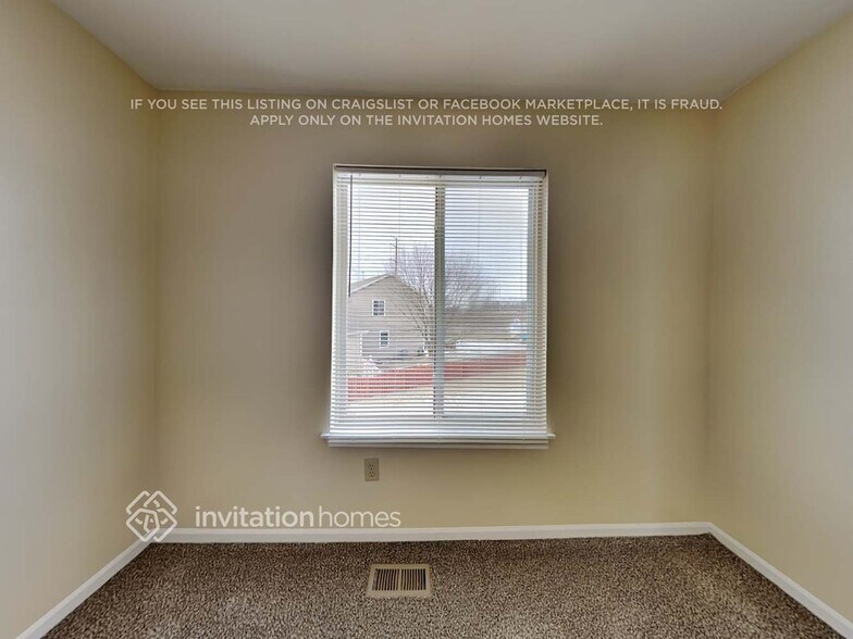 Building Photo - 20848 W Aspen Ct