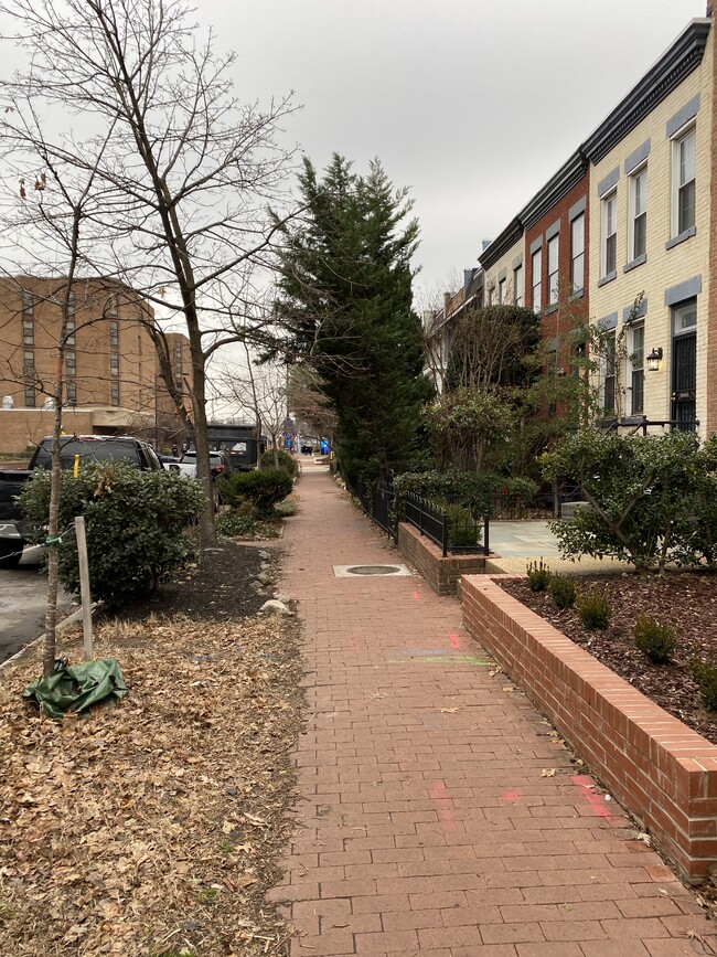 Front Entrance sidewalk to 8th & I /Barrack Row, Navy yard, etc - 916 I St SE