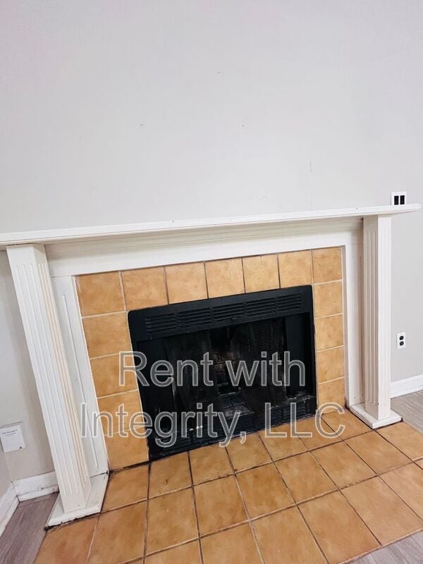 Building Photo - 2661 Faversham Dr