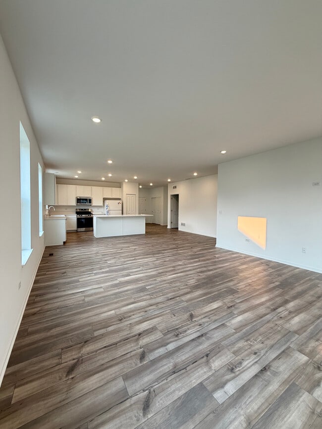 Building Photo - 429 Cottrell Ln