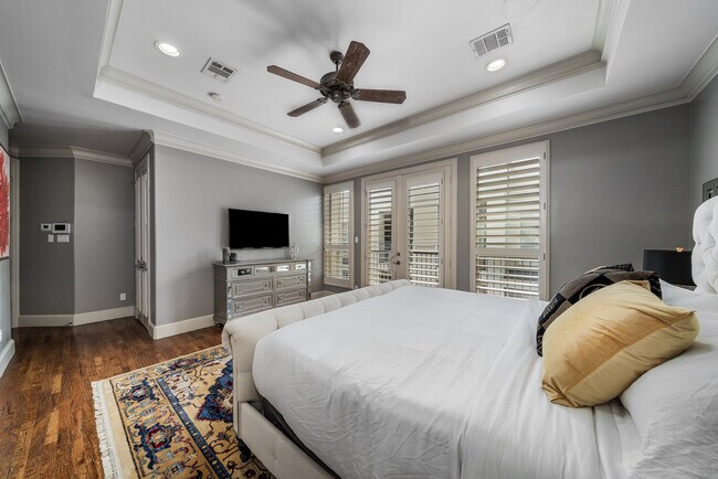 Building Photo - 4003 Wycliff Ave