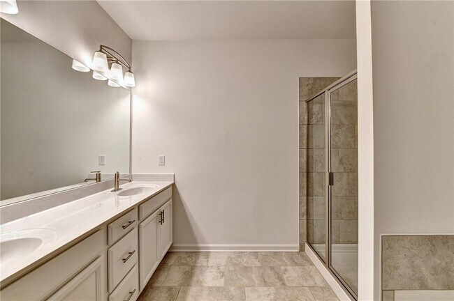 Building Photo - 477 Danville Ave