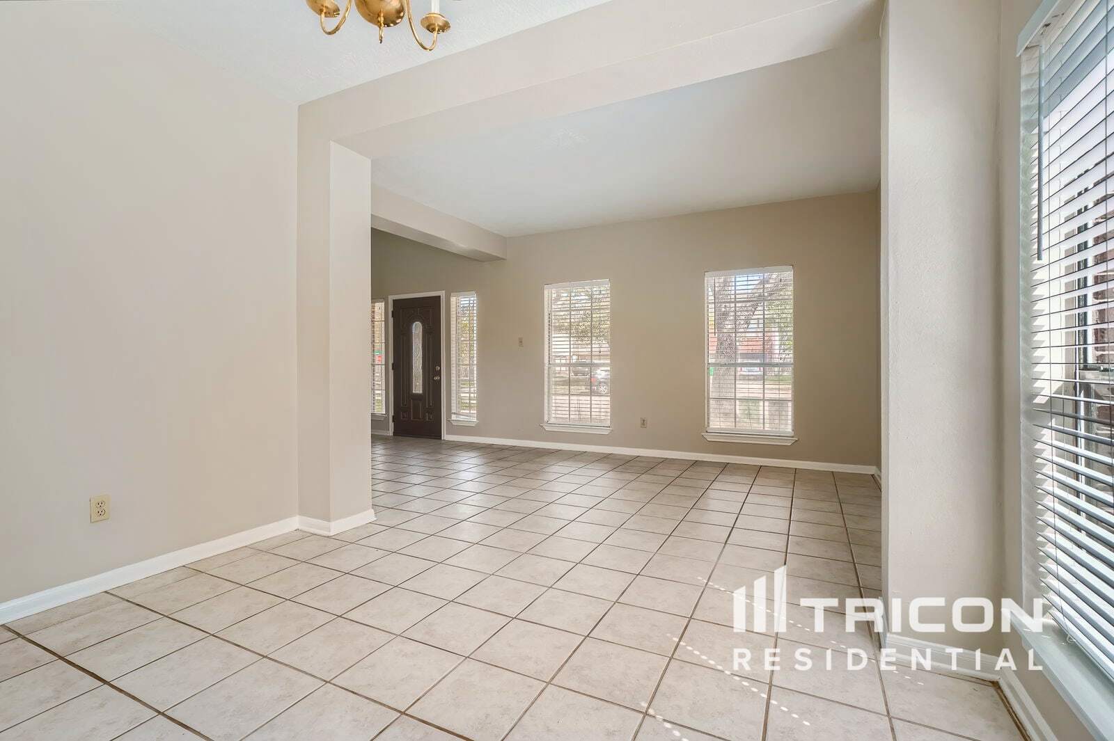 Building Photo - 5911 Klamath Falls Ct