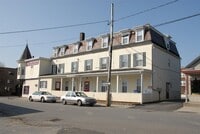 Building Photo - 4 Martin St