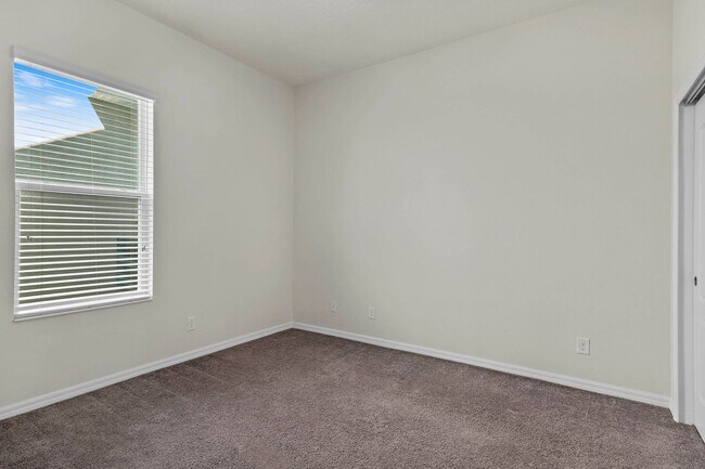 Building Photo - 4 bedroom in Apopka available now!