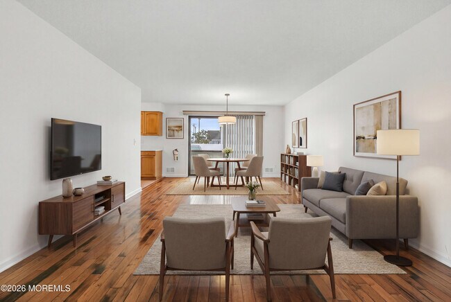 Building Photo - 2230 Bridge Ave