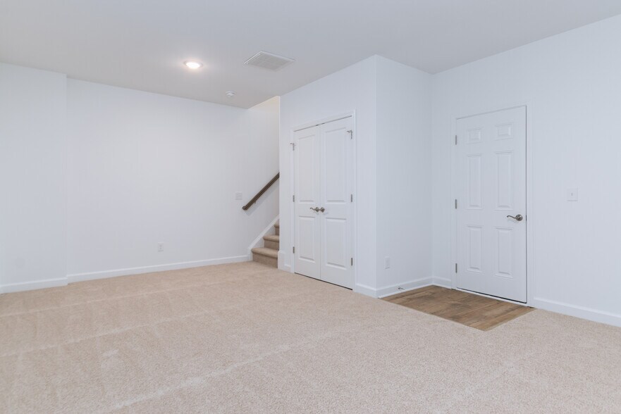 Building Photo - 3026 Deptford St