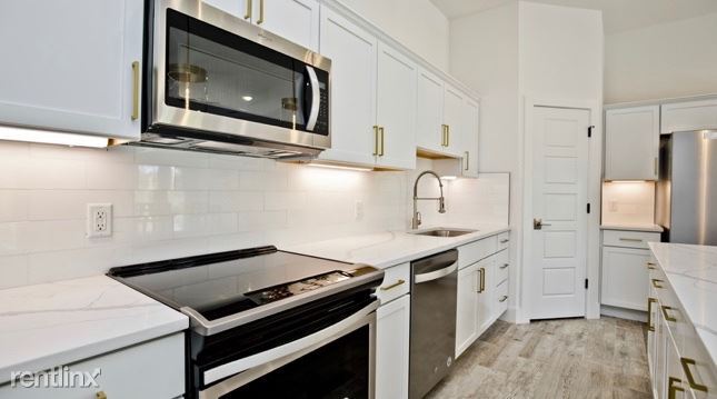 Building Photo - 4 br, 2.5 bath House - 2738 Livingston Square