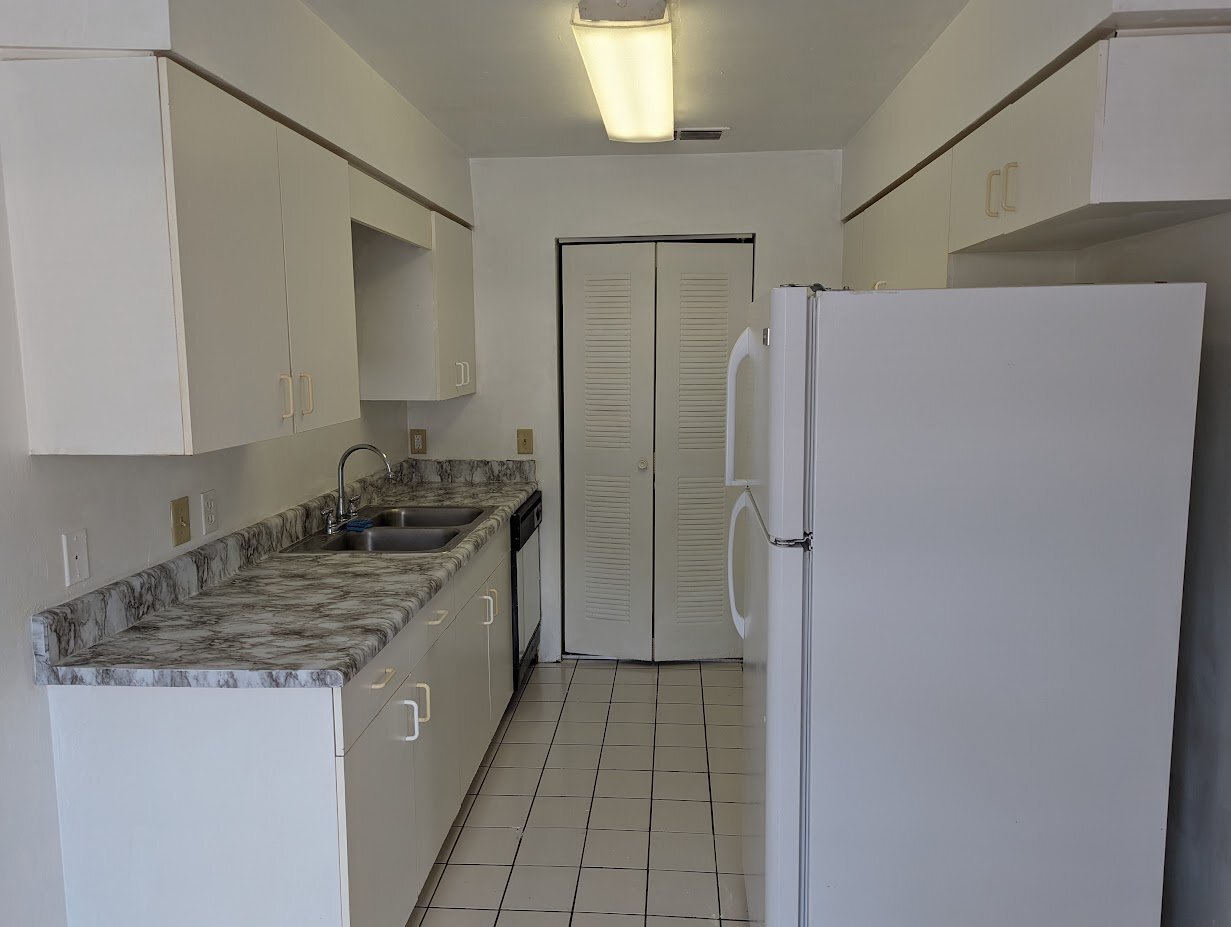 Building Photo - 3600 SW 23rd St