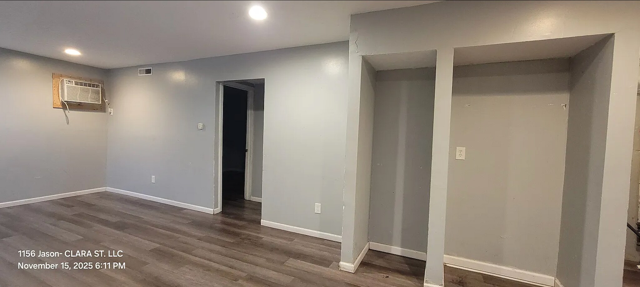 Building Photo - 1156 Jason Ave