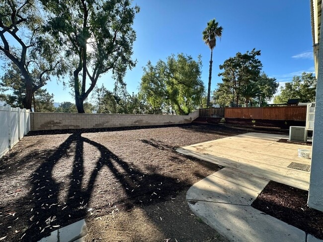 Building Photo - Hyacinth Ln - BEAUTIFUL Sunnymead Ranch Ho...