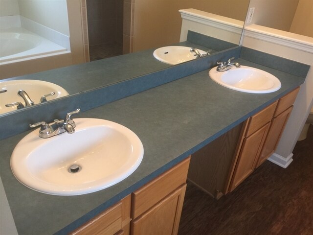 Building Photo - 4406 Hanging Moss Dr