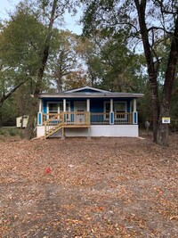 Building Photo - 457 Windwood Dr