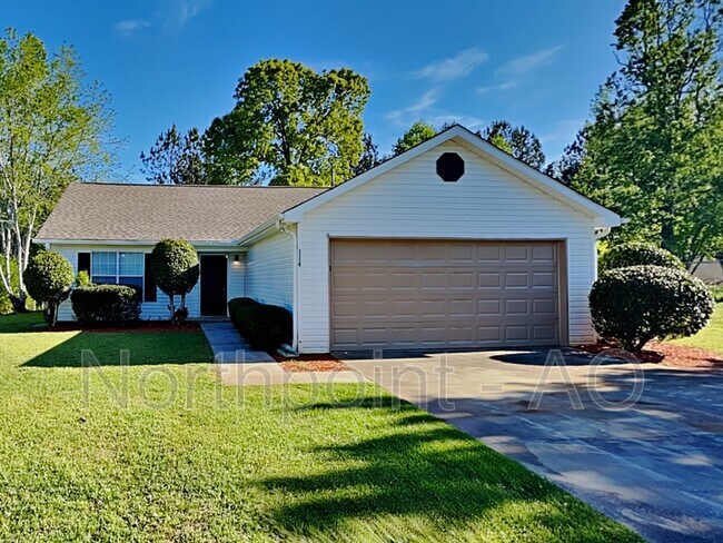 Primary Photo - 114 Harper Way