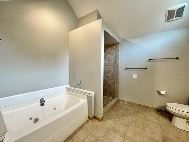 Building Photo - Ready 06-17-26 in Sawyers Mill - Ranch Home w/Loft On Cul-De-Sac! Pet Friendly - Grassfield High ...