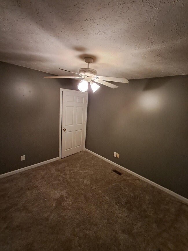 Building Photo - 2301 Filiatreau Ln