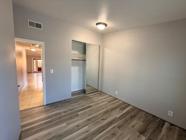 Building Photo - 14203 N 19th Ave