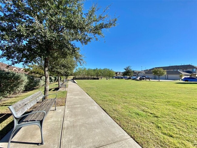 Building Photo - 513 N Heatherwilde Blvd