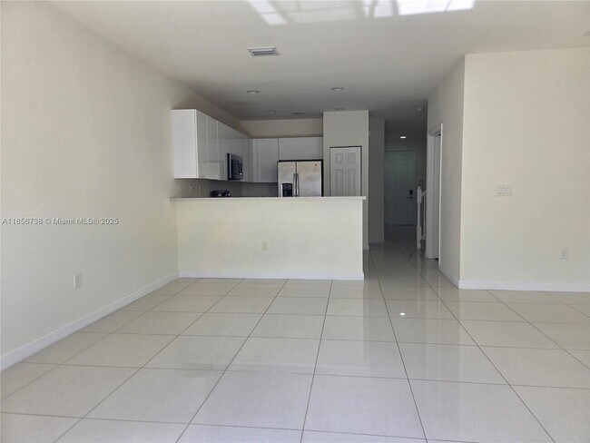 Building Photo - 8841 NW 103rd Ave