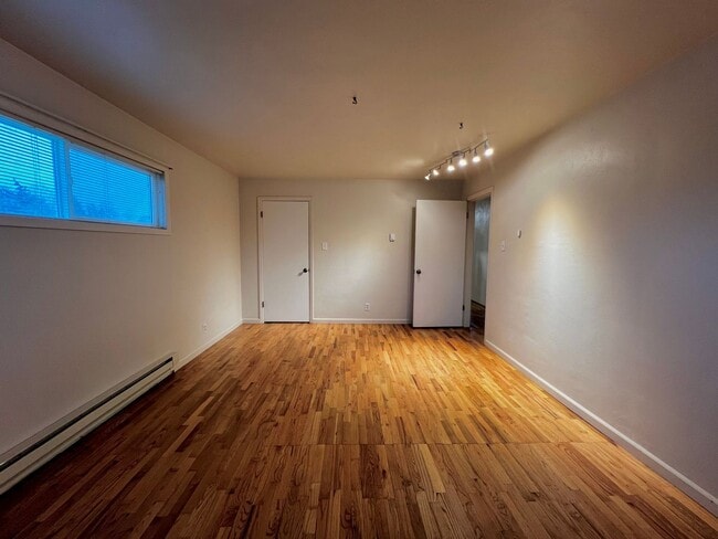 Building Photo - 261 Wilcox Rd