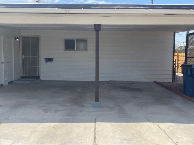 Building Photo - 5055 Blanton Dr