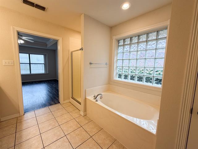 Building Photo - 708 Nandina Way