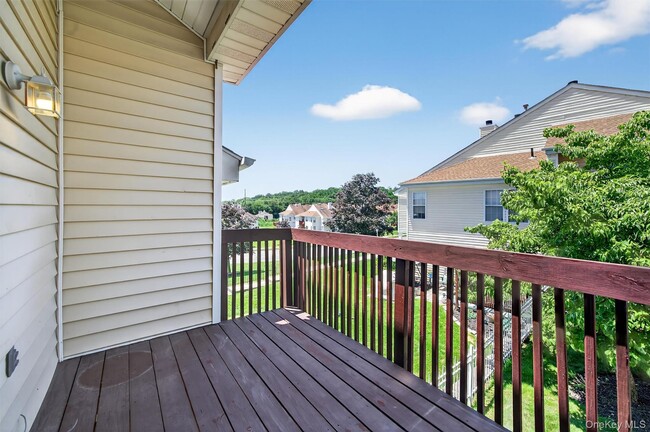 Building Photo - 3911 Whispering Hills Dr