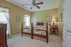 Building Photo - 232 Begonia Ct