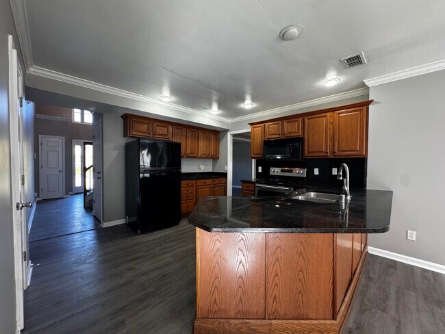 Building Photo - 2224 Wilmington Ln