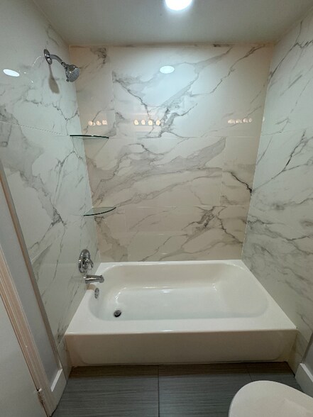 Building Photo - 430 N Armistead St