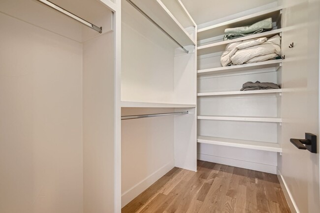 Building Photo - New Build 3 BDR Townhome in Highlands