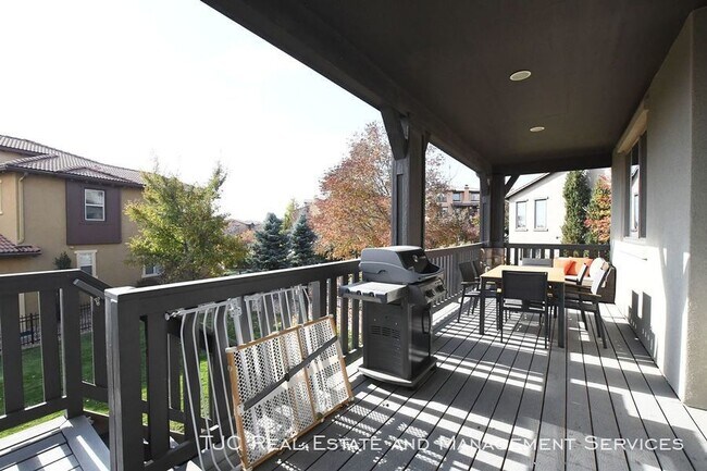 Building Photo - Solterra Home for Rent!