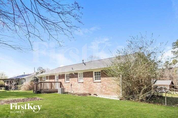 Building Photo - 6698 Kull Dr