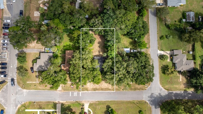 Building Photo - 324 Dixie St