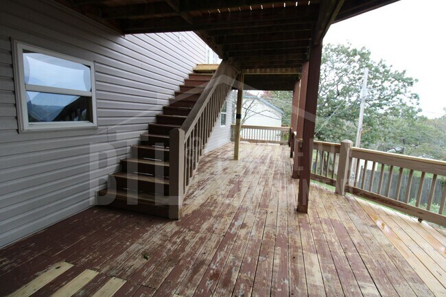 Building Photo - Beautiful Duplex in Kimberling City - Util...