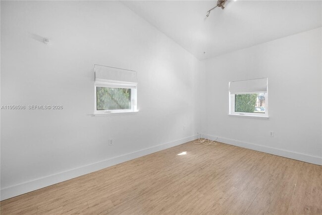 Building Photo - 6476 SW 10th Terrace