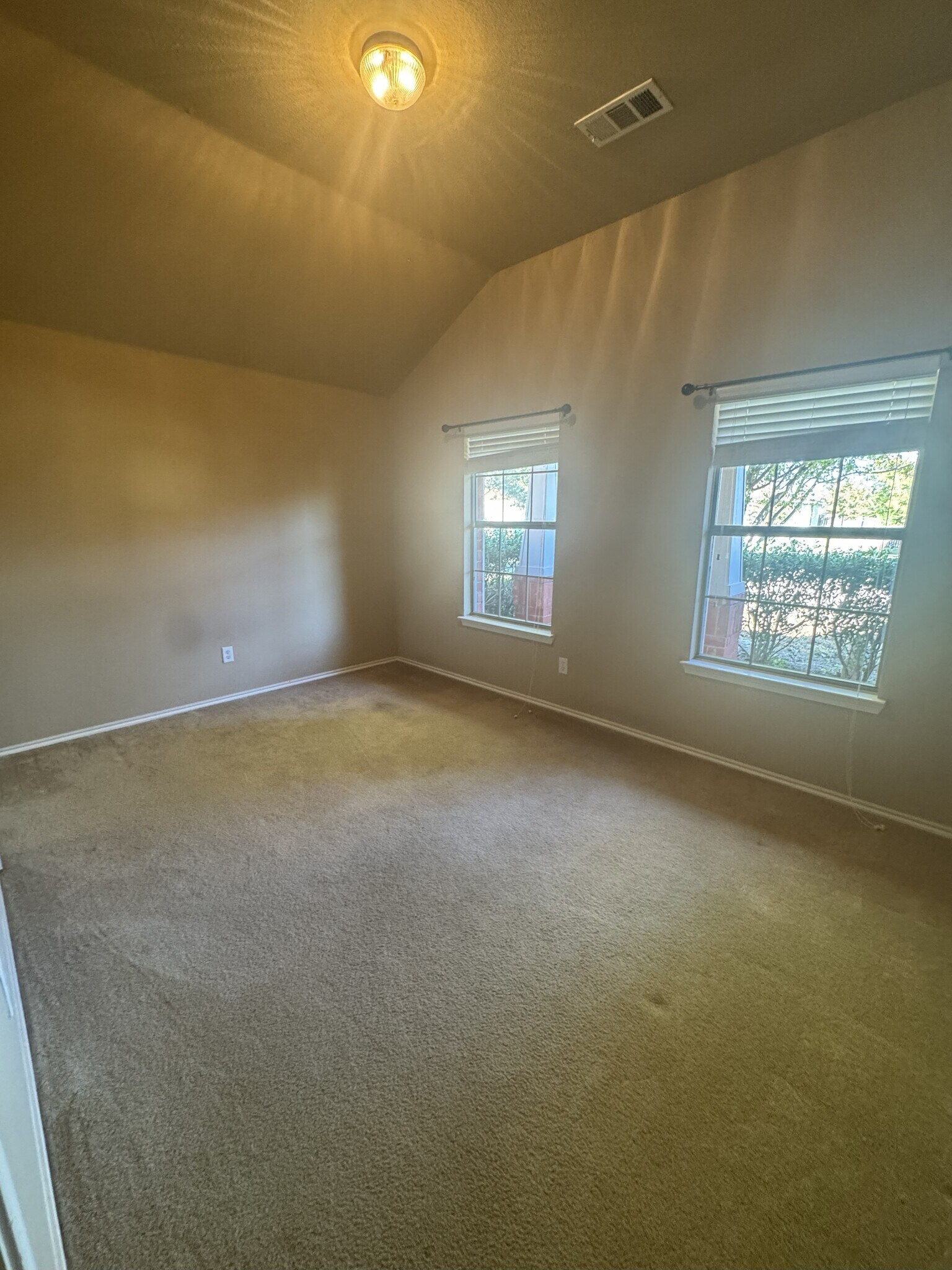 Right Bedroom - 1413 Eufemia Dr