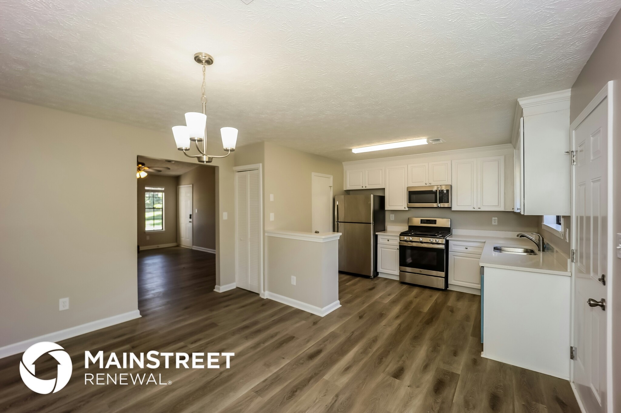 Building Photo - 252 Windemere Way